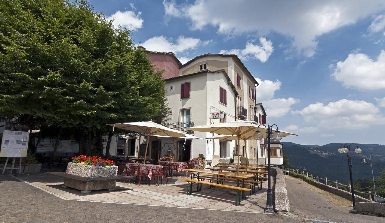 Albergo Ristorante Leso บอสโก เคียซานูโอวา ภายนอก รูปภาพ
